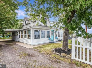 529 Irving Ave, Colonial Beach, VA 22443