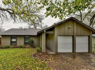 7210 Towering Oaks Dr, Austin, TX 78745