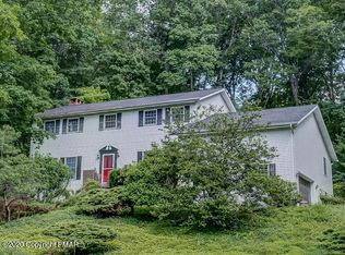 723 Tyler Dr, Stroudsburg, PA 18360