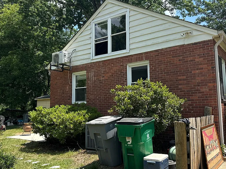 324 E Peterson Dr — Photo 64