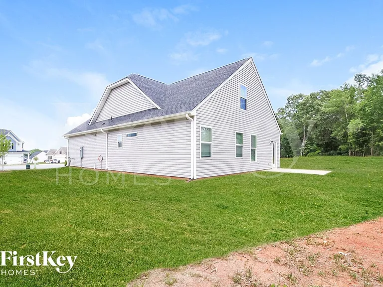 1205 Mission Hill Ln — Photo 15