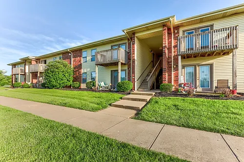 Ozark Mountain Crossing Apartments Photo 1