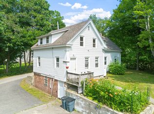 518 Riverside Dr, Augusta, ME 04330