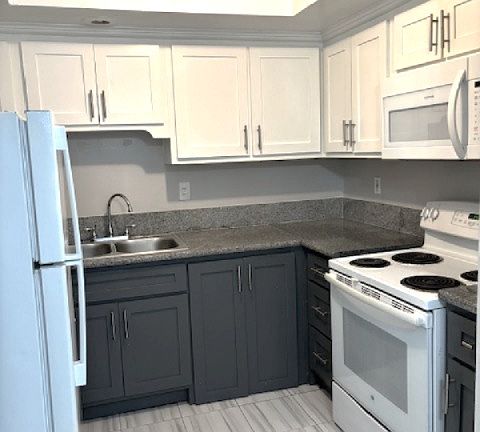 4th image of 614 N Wilcox Ave #28
