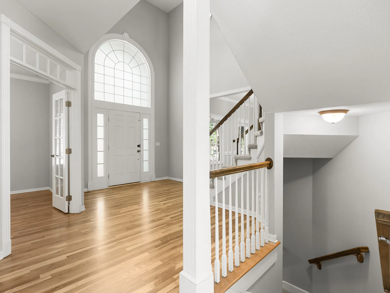 4 bed, 4672 sqft, $4,500 — Photo 3