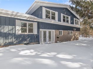 7301 Dogwood Ln, Manlius, NY 13104