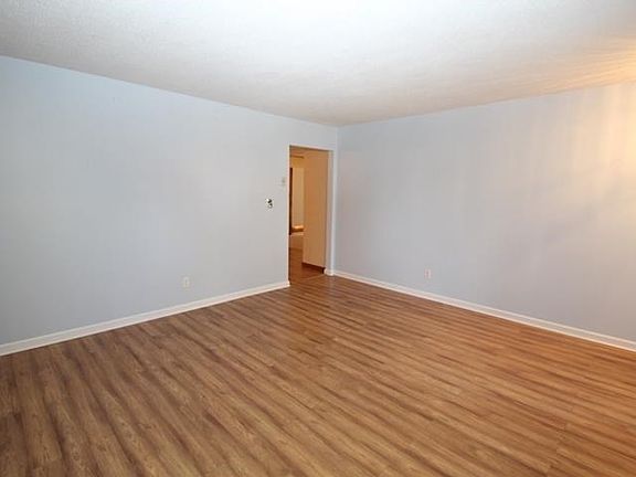 4th image of 9607 N Alice Ln