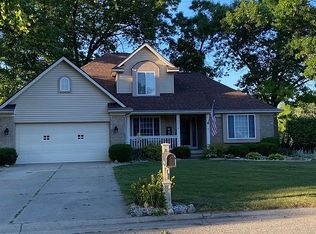 2472 Fenton Creek Ln, Fenton, MI
