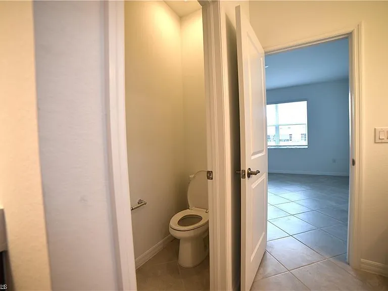 2665 Vine Ave — Photo 15