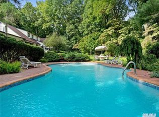 10 Linden Ln, East Norwich, NY 11732