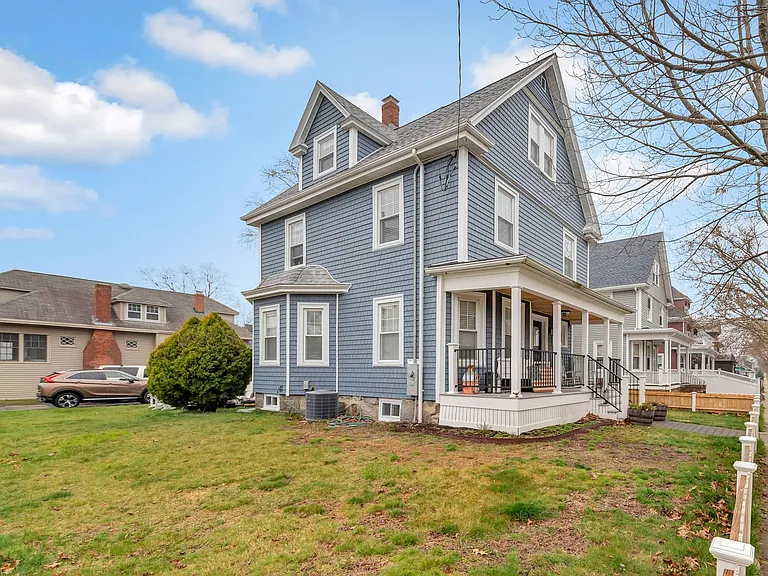 315 Billings Rd — Photo 2