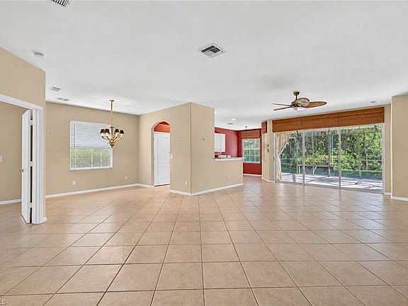 3rd image of 9900 Colonial WALK N