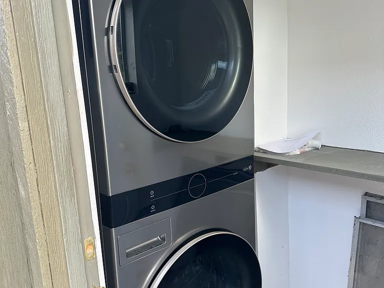 Shared washer/dryer on premises. Shared between 4 units.