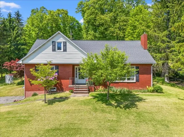 217 Smith Hill Rd, Binghamton, NY 13905