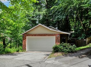 4619 W Burnside Rd, Portland, OR 97210