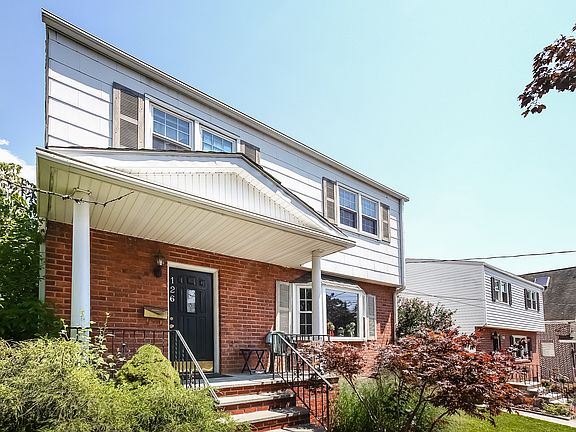 3rd image of 126 Carpenter Ave