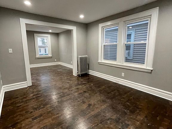 3rd image of 457 Norwood St #1