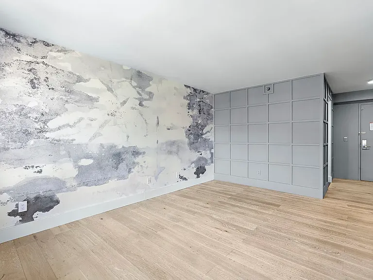 516 W 47th St #S6A — Photo 13