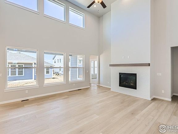 3rd image of 2080 Falling Leaf Dr