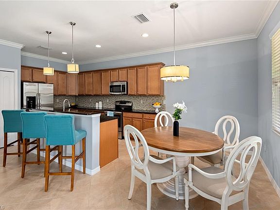 5th image of 20304 Black Tree Ln