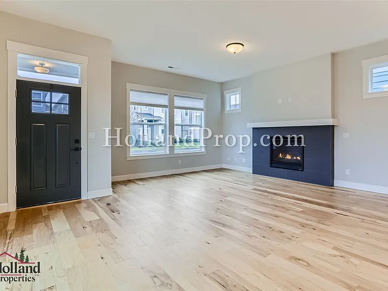 7045 SE Genrosa St — Photo 3