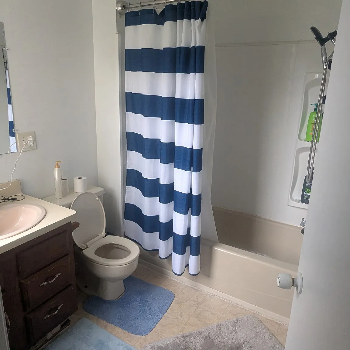 2 bed, 750 sqft, $1,400 — Photo 2