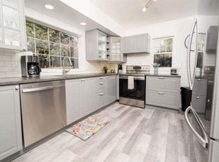 203 NE Estes Ave, White Salmon, WA 98672