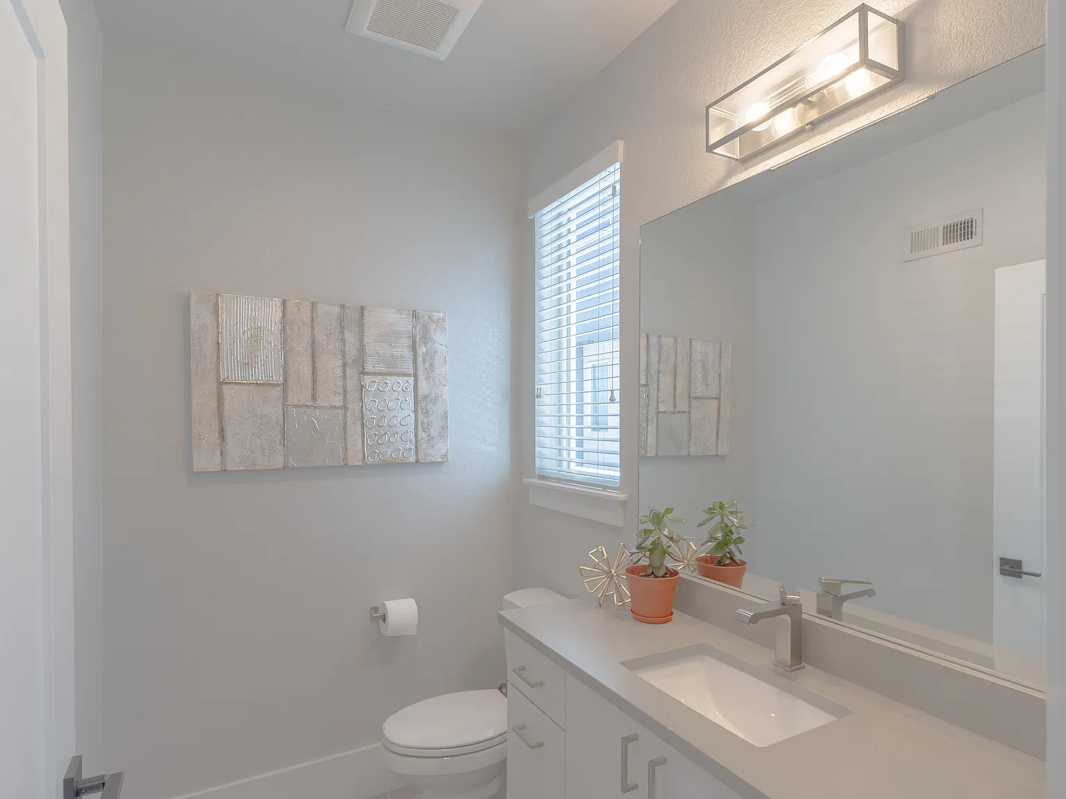 2 bed, 1512 sqft, $3,425 — Photo 3
