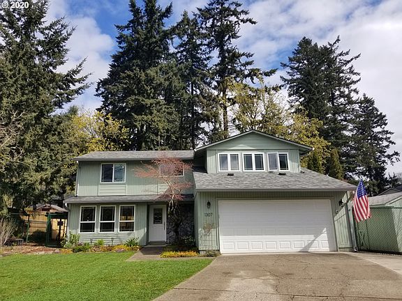 4th image of 1307 SE 105th Ct
