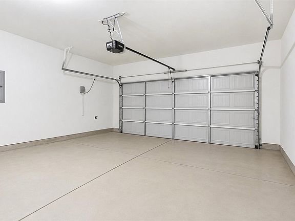 4th image of 15848 Elegant Pine Ln
