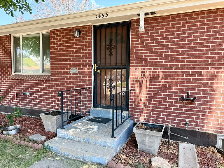 3465 W Arkansas Ave — Photo 2