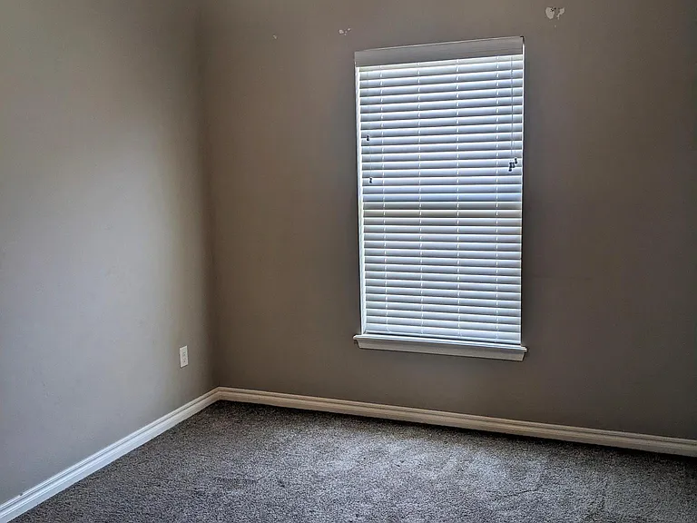 3400 Lyric St — Photo 9