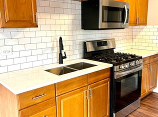 120 S Grove Ave APT 6, Oak Park, IL 60302