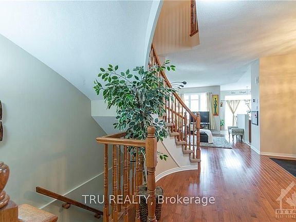 4th image of 228 Berrigan Dr