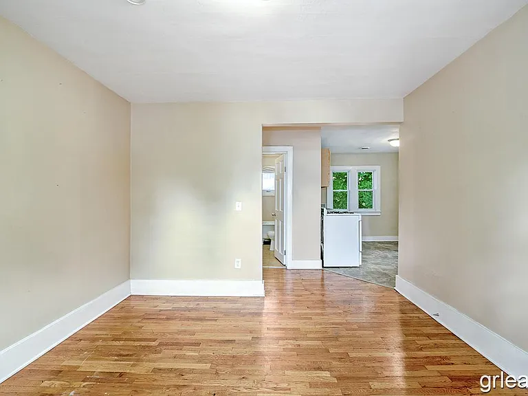 618 Veto St NW #2 — Photo 8
