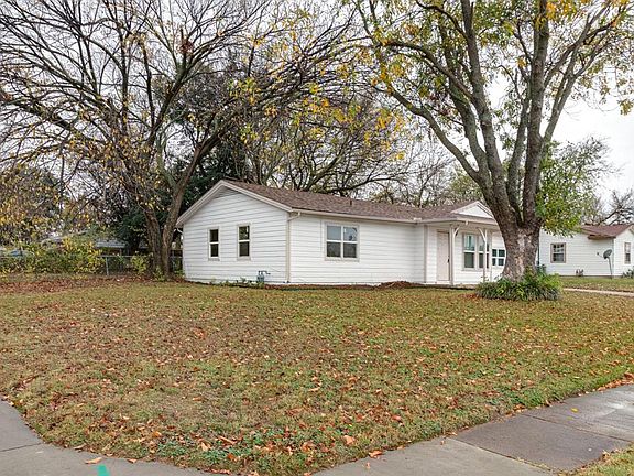 3rd image of 201 Midway Dr W