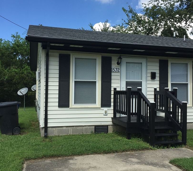 1st image of 1532 Leckie St
