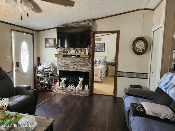 122 MILLER Road, Pomona Park, FL 32181