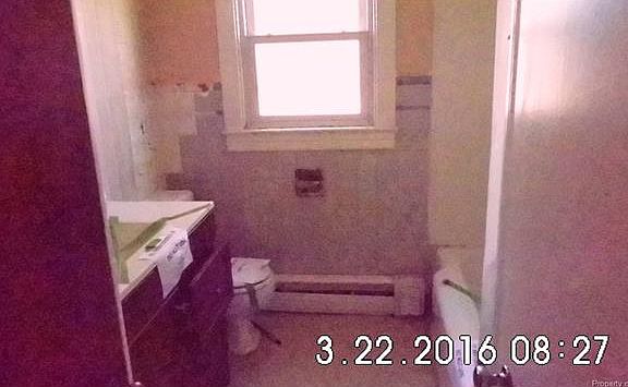 4th image of 1120 E Magnolia Ave