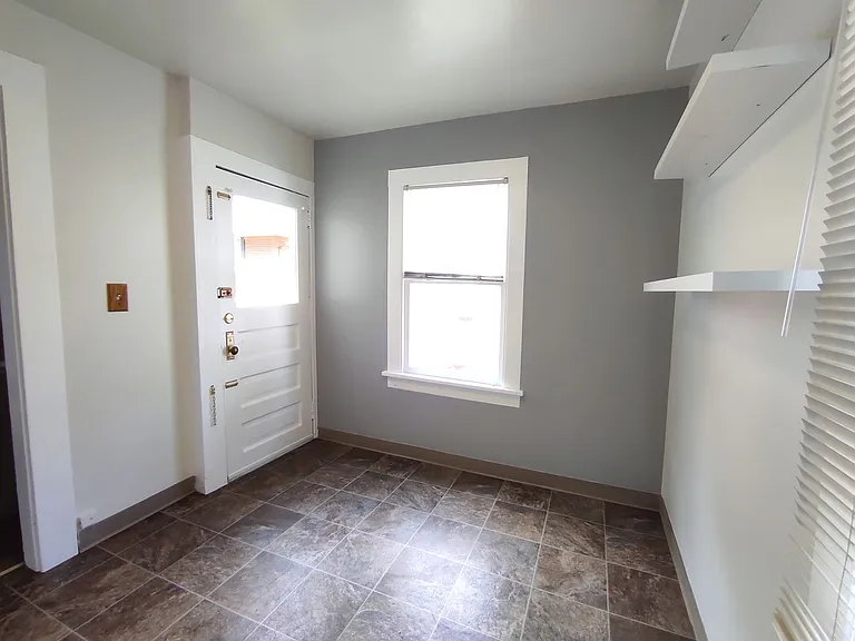 1527 SW Columbia St #B — Photo 6