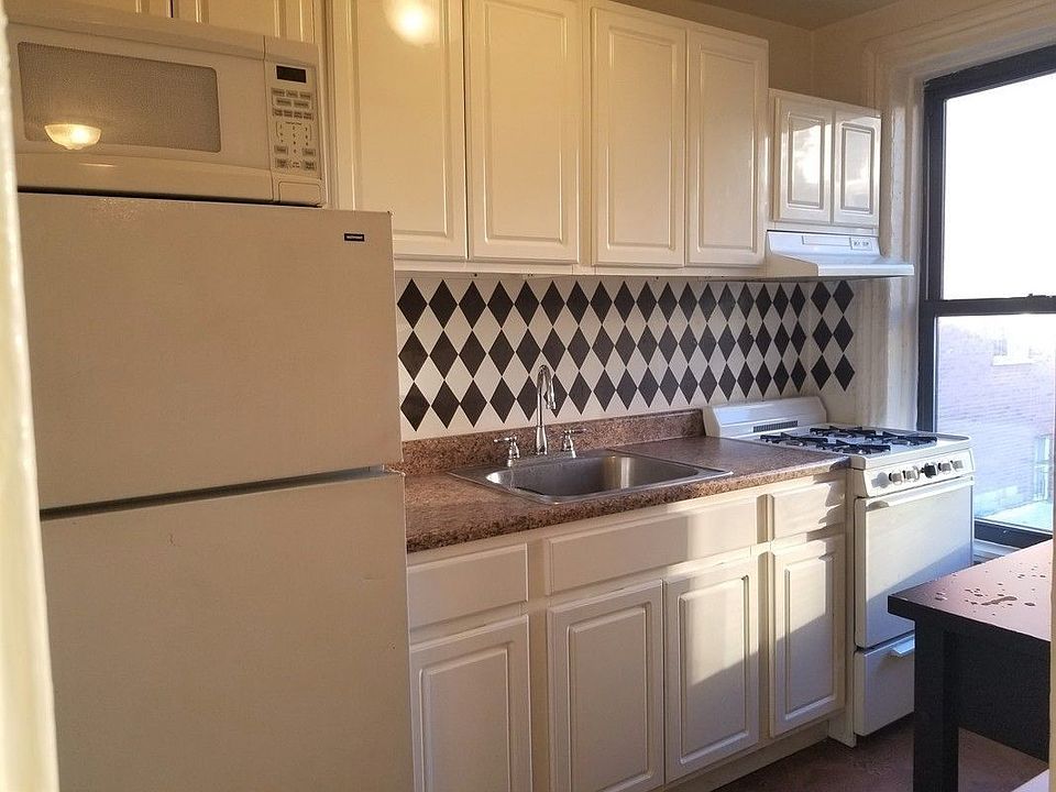 1st image of 911 Bedford Ave #4BB