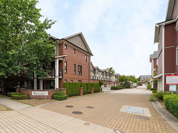 5th image of 9671 Alberta Rd #104