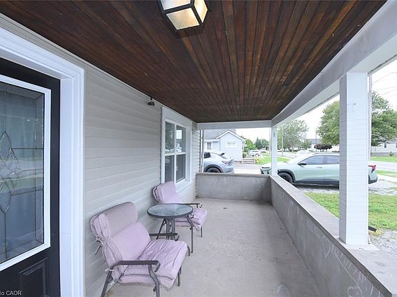4th image of 58 Wellington St