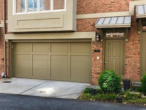 3rd image of 1380 Parkview Ln NE #1380