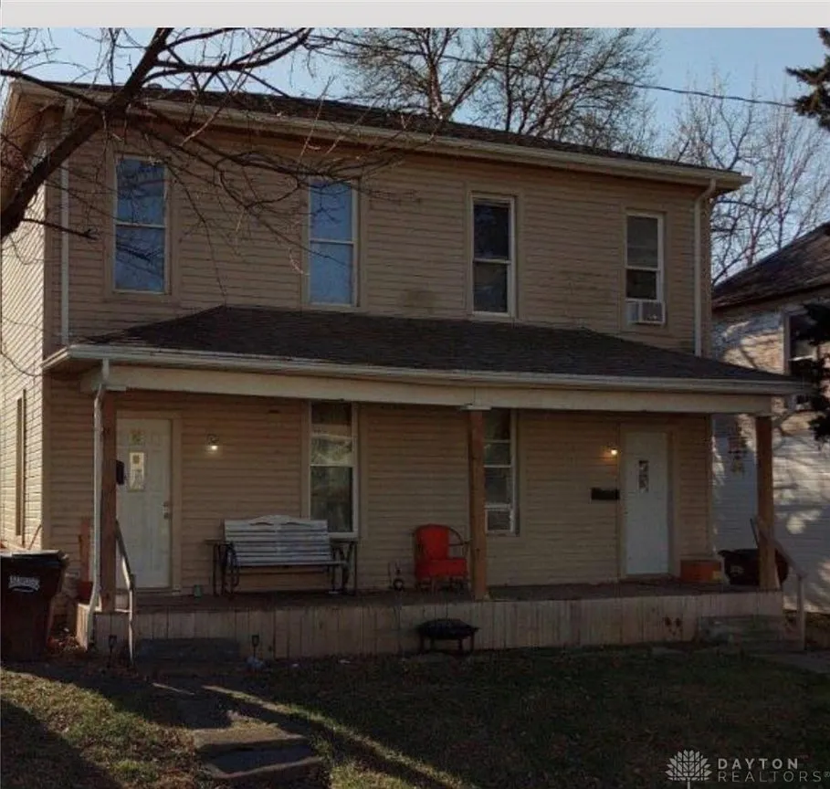 1569-1571 Mound St photo 1