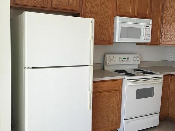 3rd image of 5021 Anchorstone Dr #113