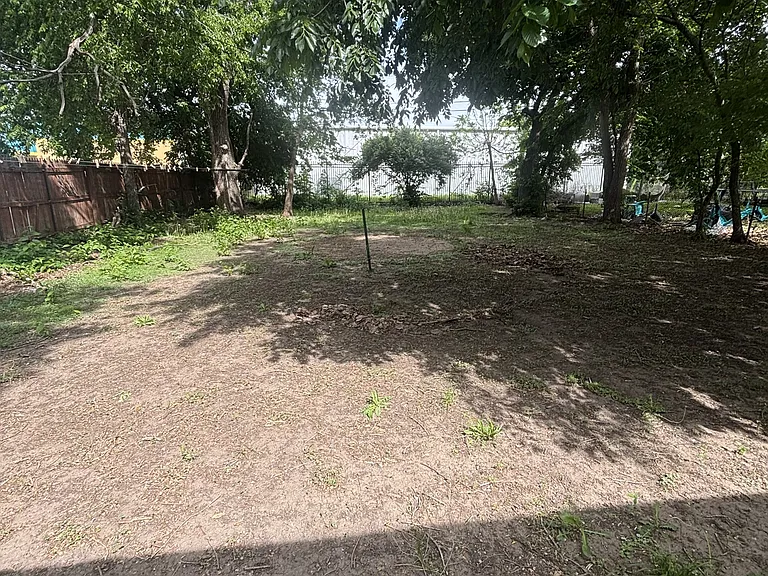 2134 N Minnesota Ave — Photo 17