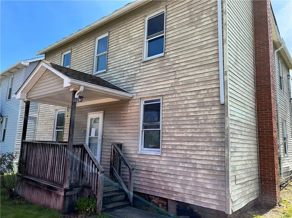 514 Railroad St, Derry, PA 15627