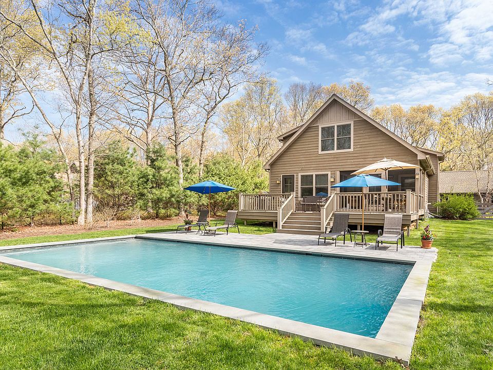 1st image of 21 Montauk Blvd