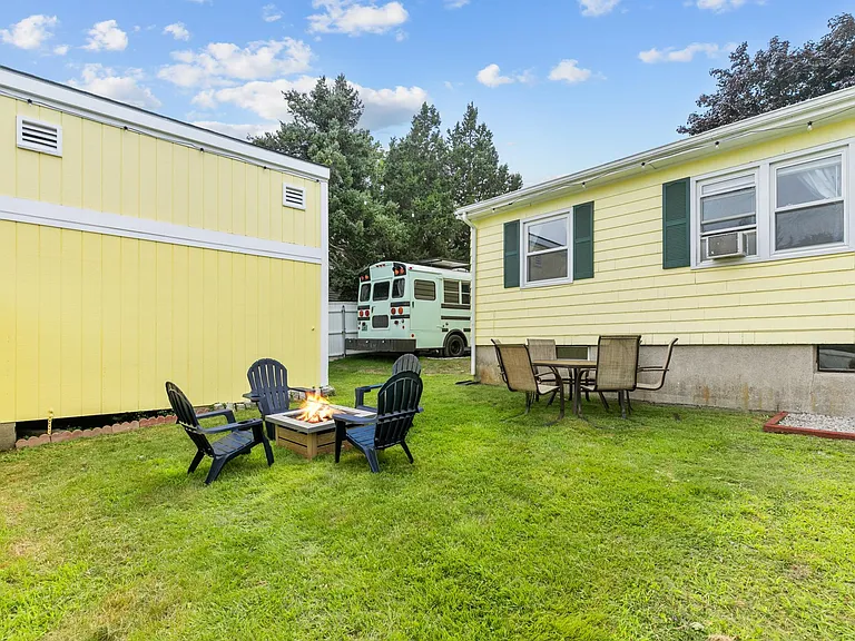 7 Casey Dr — Photo 28